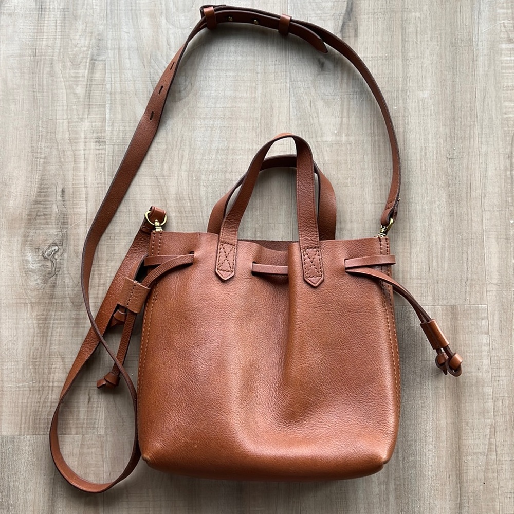 Madewell brown leather small drawstring transport crossbody